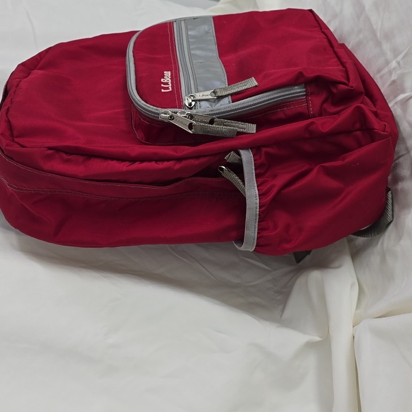 L.L. Bean Red and Gray Backpack w/ Multiple Pockets - Picture 3 of 15